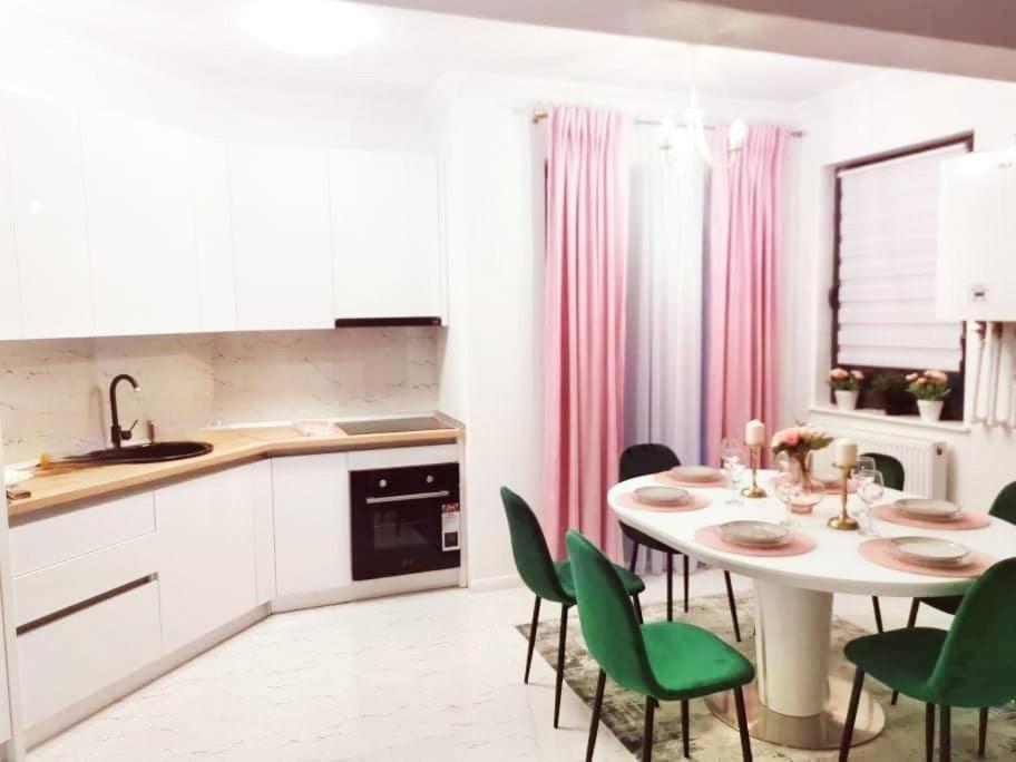 Grazzia Deluxe Apartments Năvodari المظهر الخارجي الصورة